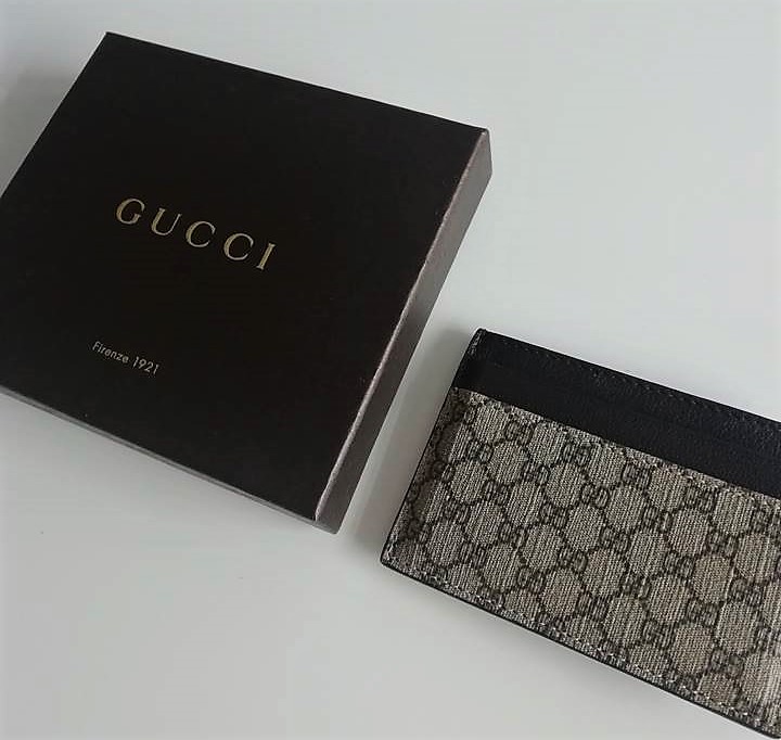 Lightly Use Gucci Credit Card Wallet White Leather Non Smoker