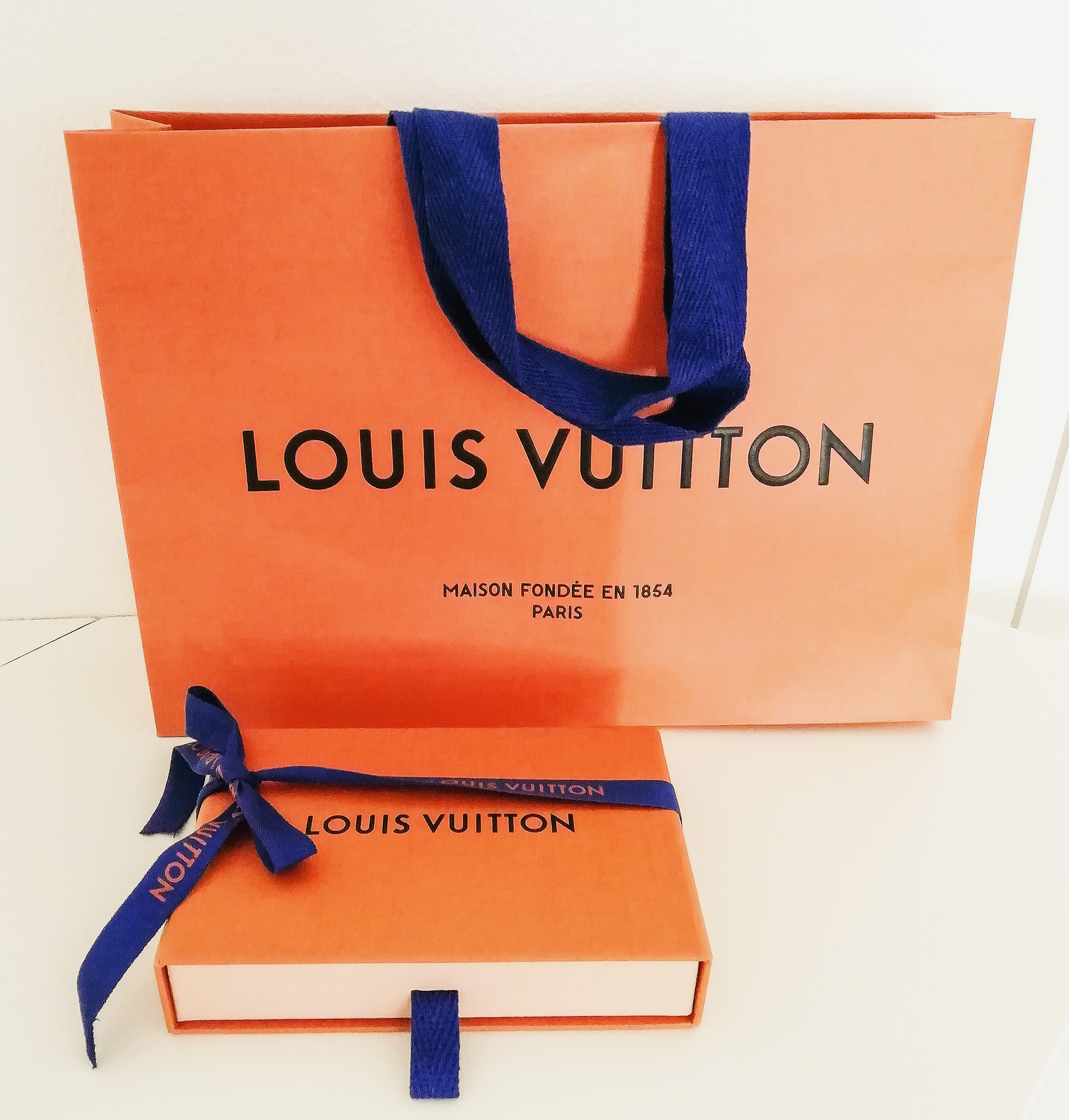 Surprise birthday present from the boyfriend (Louis Vuitton Yummy) – Buy  the goddamn bag