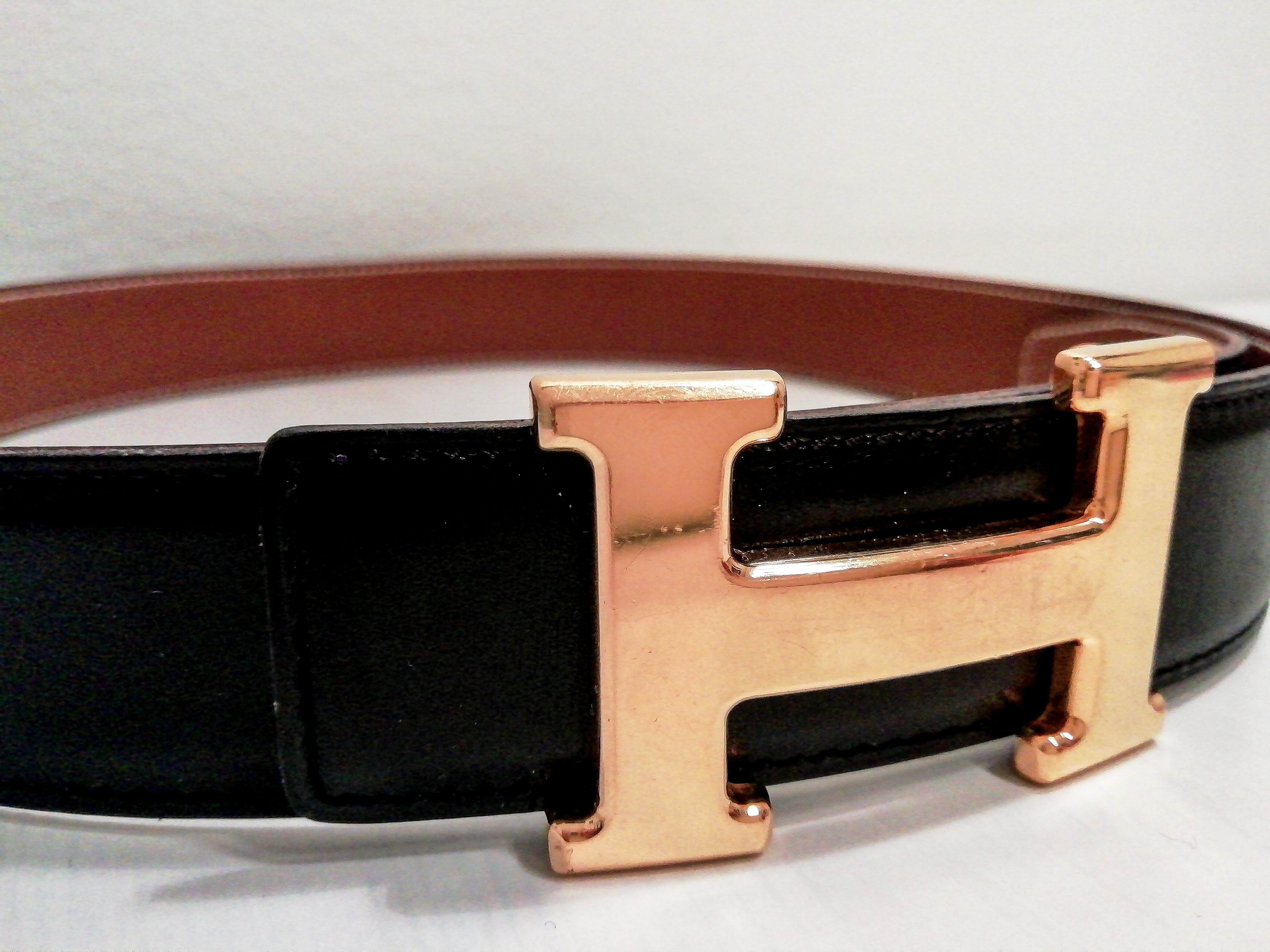 belt that looks like an h